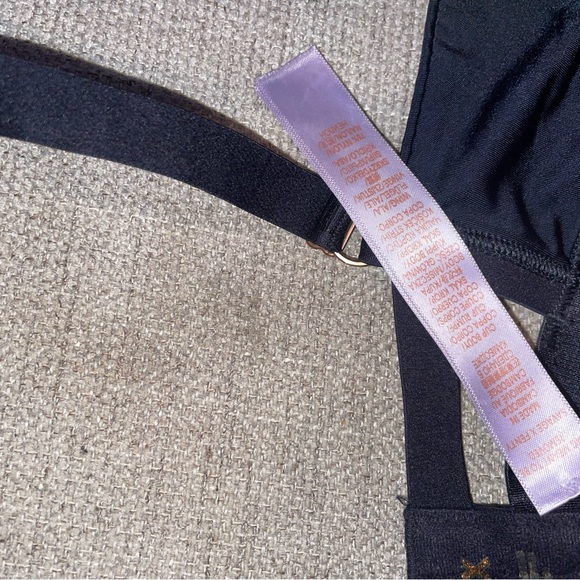 Beautiful gently bra - Picture 3 of 6